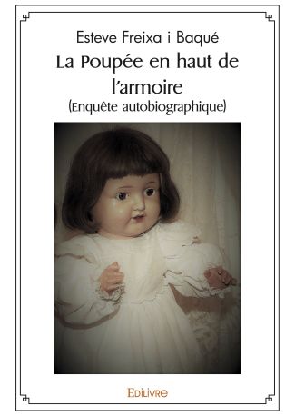 La Poupée en haut de l'armoire